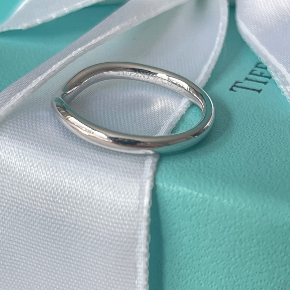 Tiffany & Co. Elsa Peretti Wedding Band in White Gold Diamonds 4.5 NEW $1,300 - Picture 11 of 14